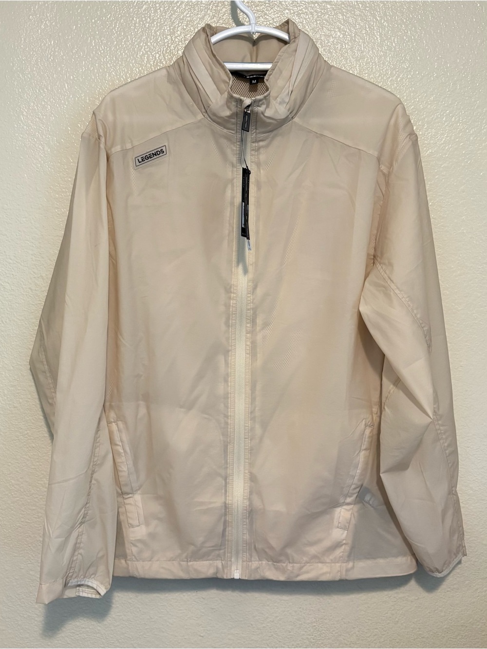 NWT LEGENDS Pace Windbreaker Full Zip Training Jacket Cream Off-White Medium